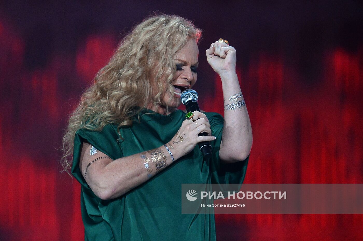 Открытие Международного конкурса молодых исполнителей "Новая волна 2016"