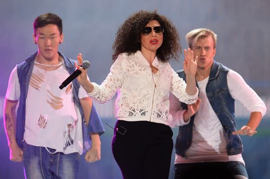 Открытие Международного конкурса молодых исполнителей "Новая волна 2016"