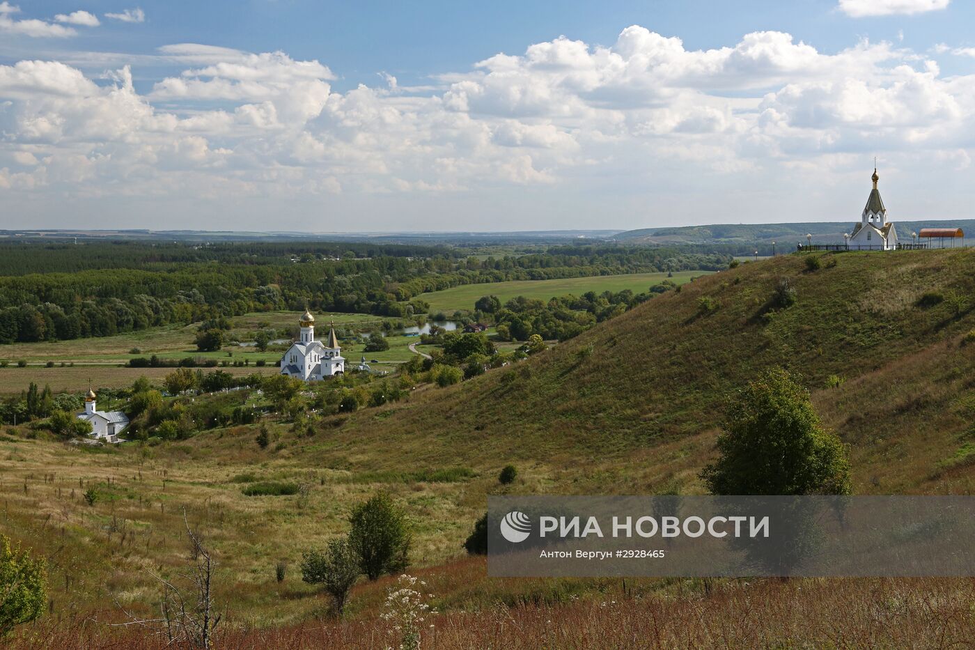 Свято-Троицкий Холковский монастырь в Белгородской области