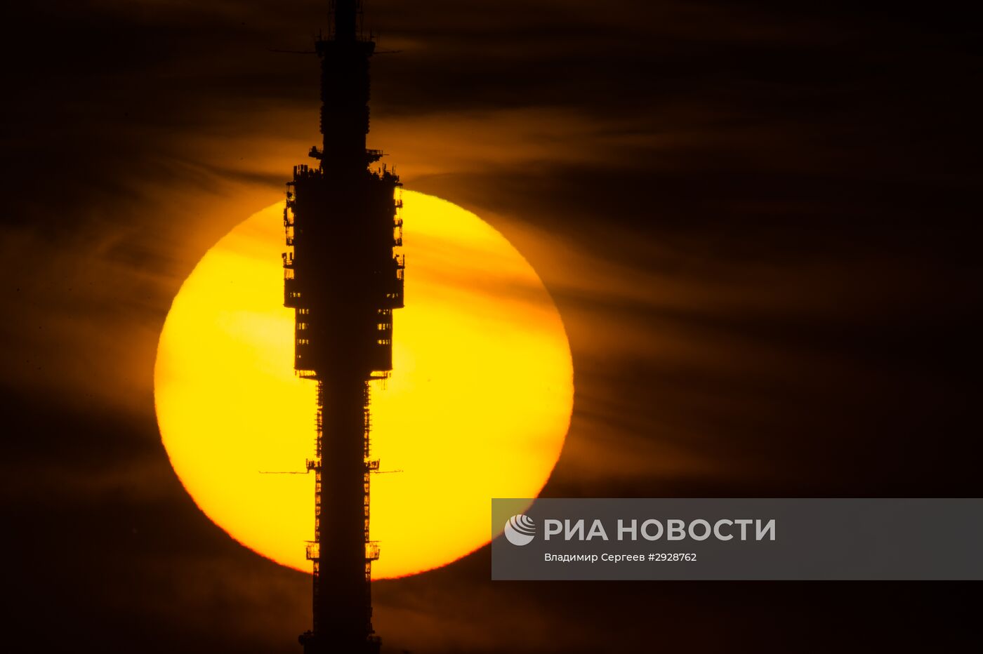 Останкинская башня на закате