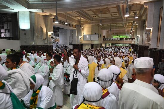 Паломники в Мекке