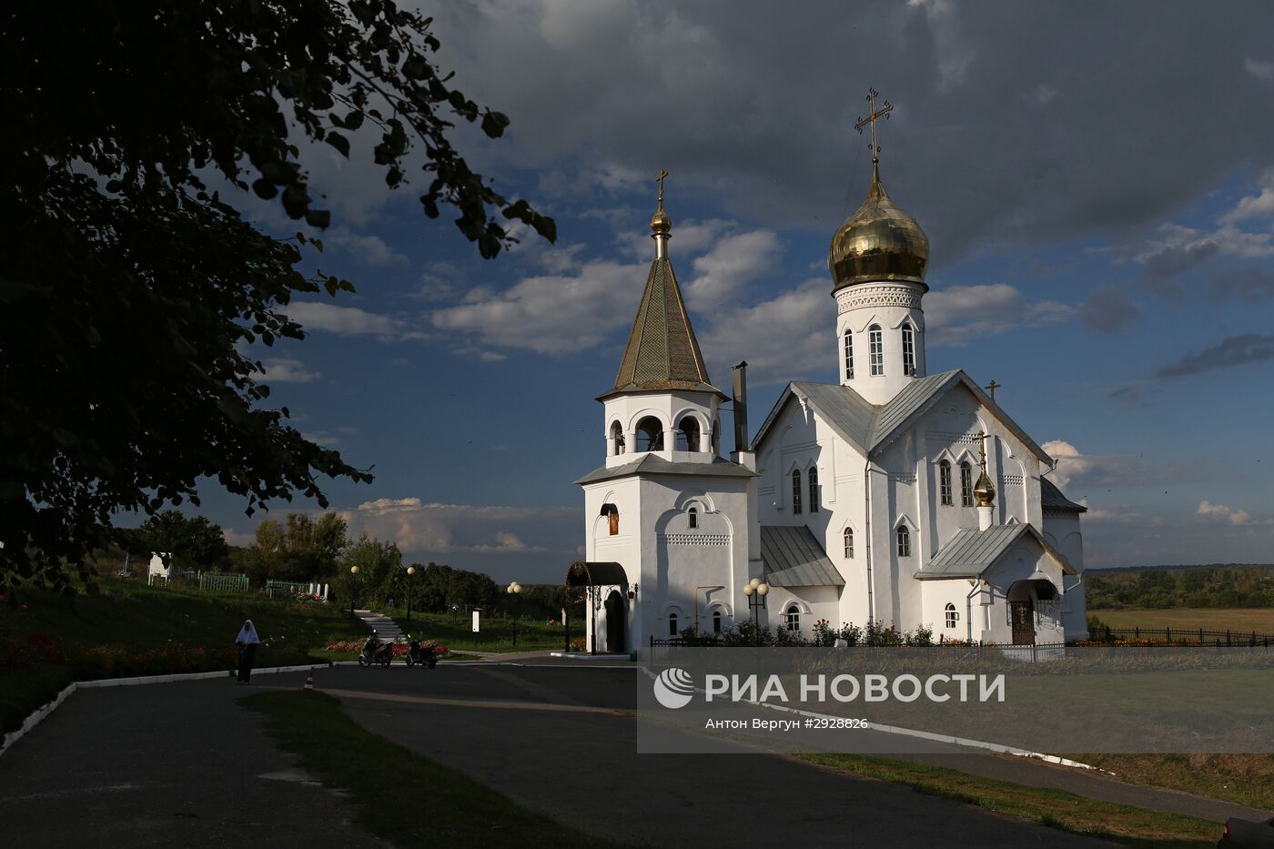 Свято-Троицкий Холковский монастырь в Белгородской области