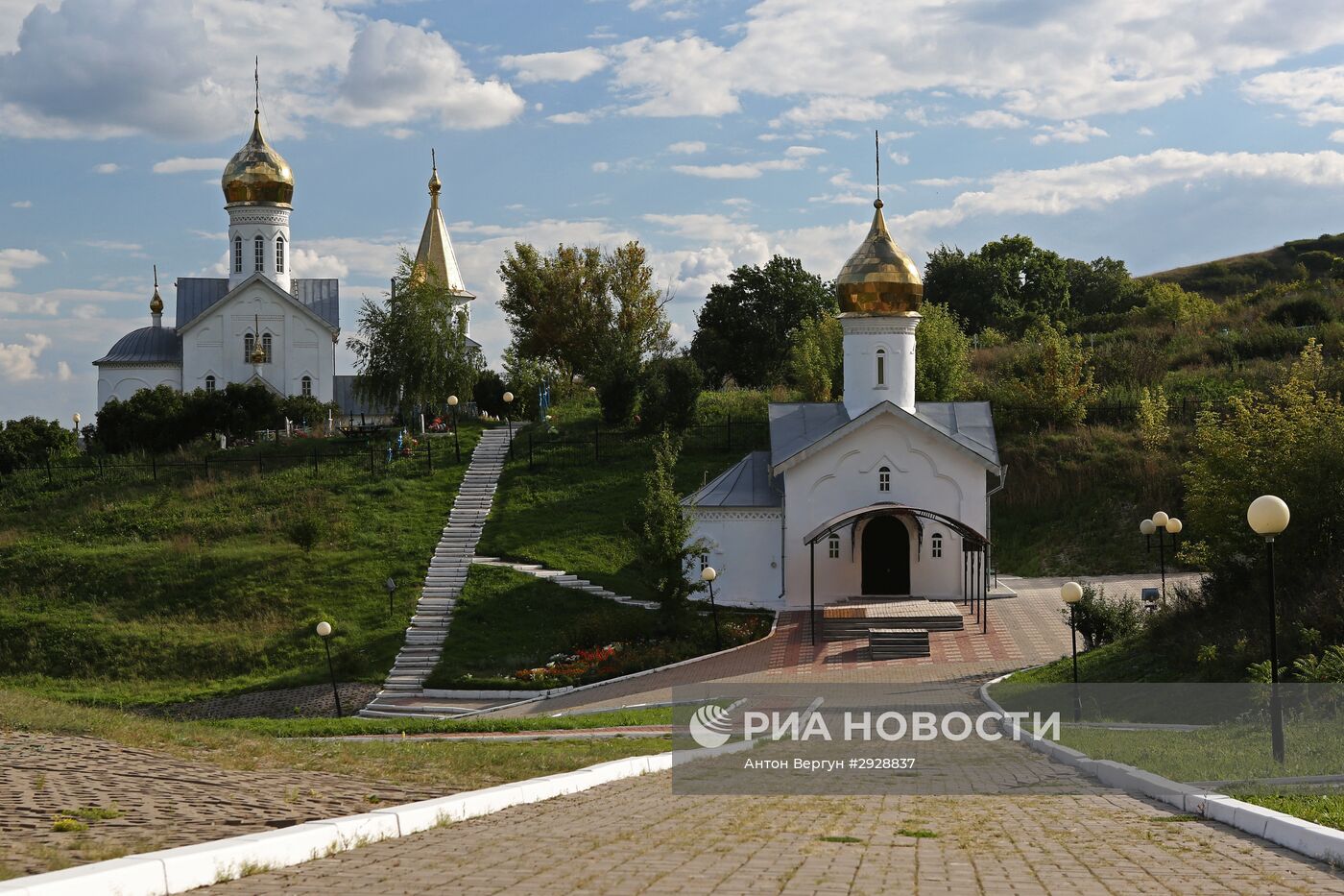 Свято-Троицкий Холковский монастырь в Белгородской области