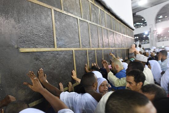 Паломники в Мекке