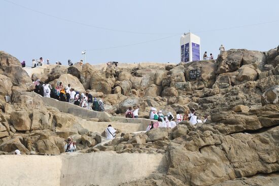 Паломники в долине Арафата в Саудовской Аравии