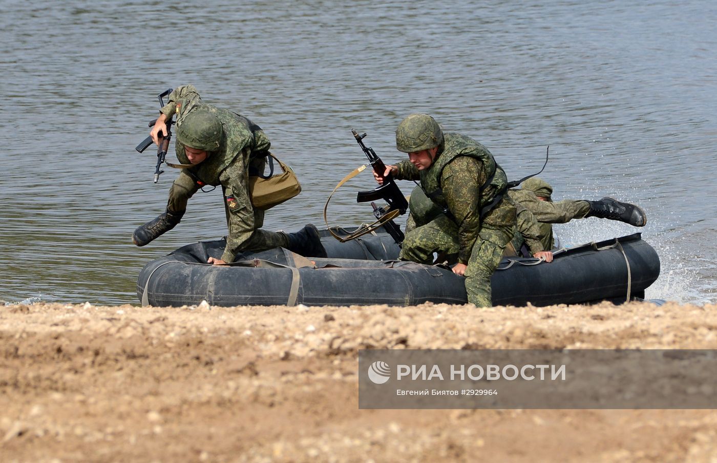 Международный военно-технический форум "АРМИЯ-2016". День второй