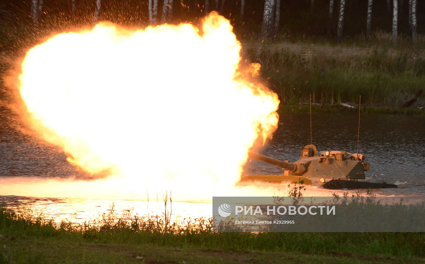 Международный военно-технический форум "АРМИЯ-2016". День второй