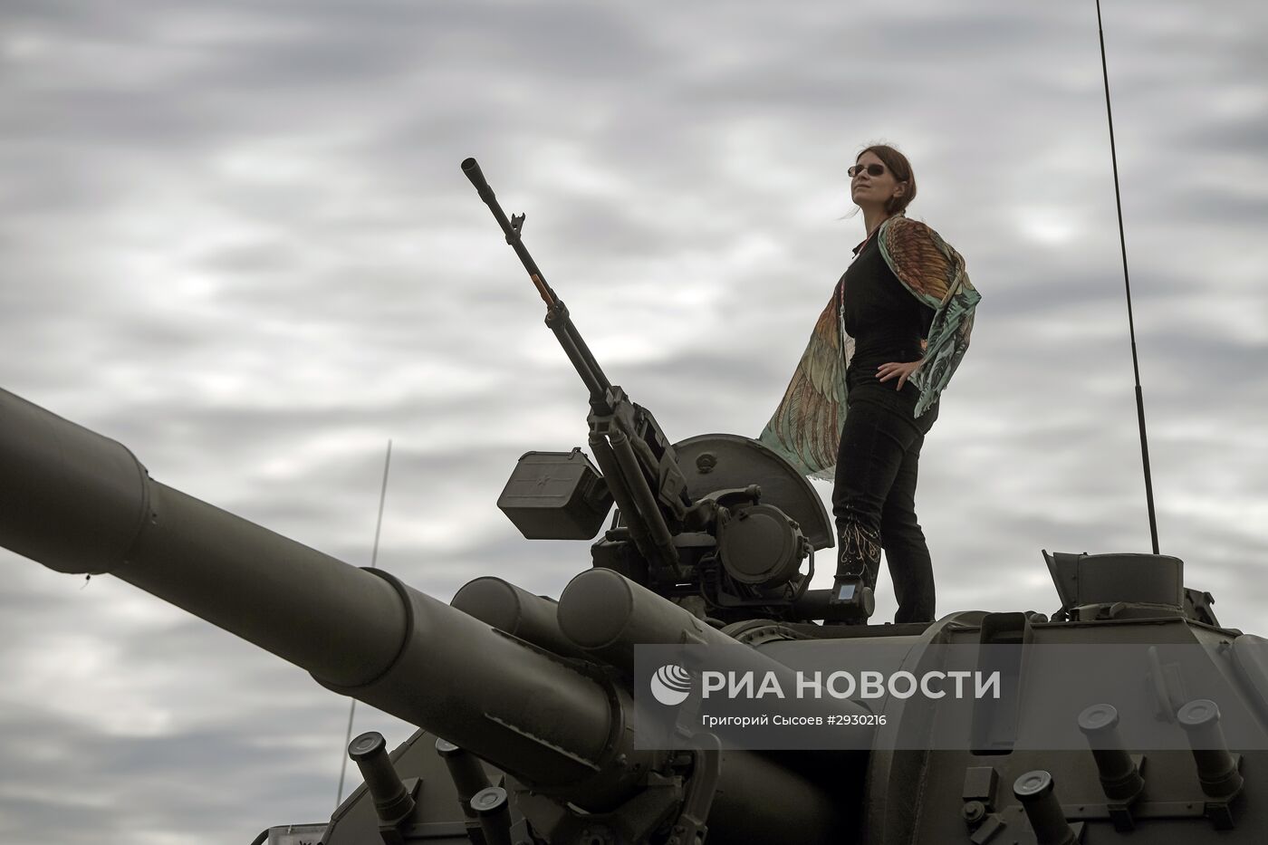 Международный военно-технический форум "АРМИЯ-2016". День второй