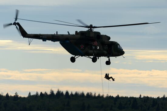 Международный военно-технический форум "АРМИЯ-2016". День второй