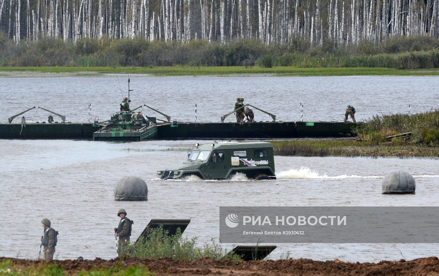 Международный военно-технический форум "АРМИЯ-2016". День второй