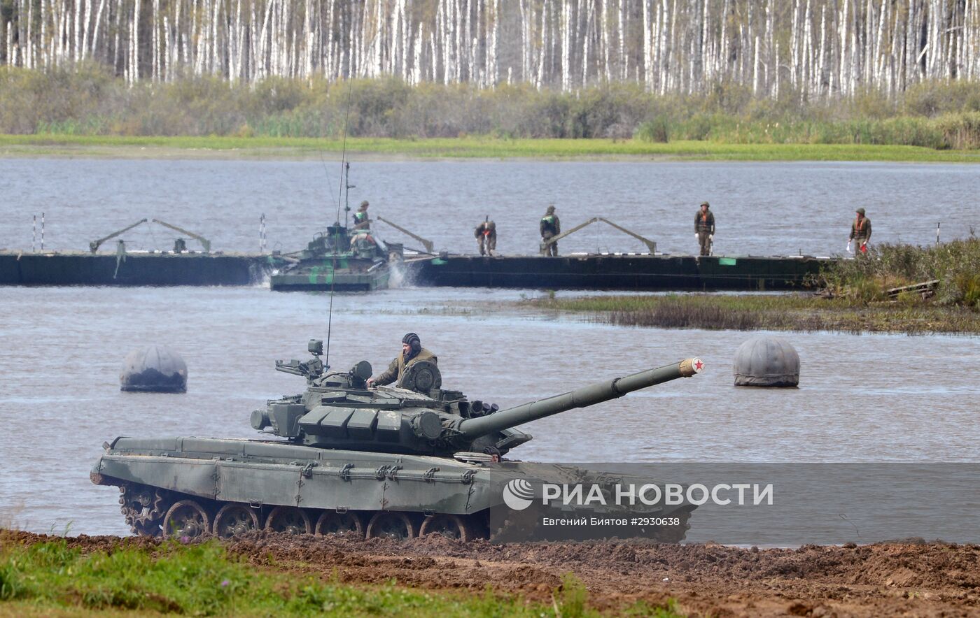 Международный военно-технический форум "АРМИЯ-2016". День второй