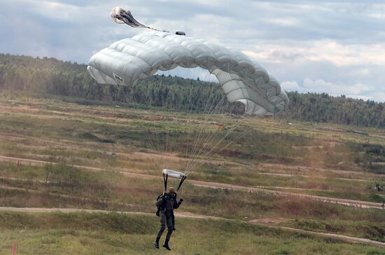 Международный военно-технический форум "Армия-2016". День четвертый