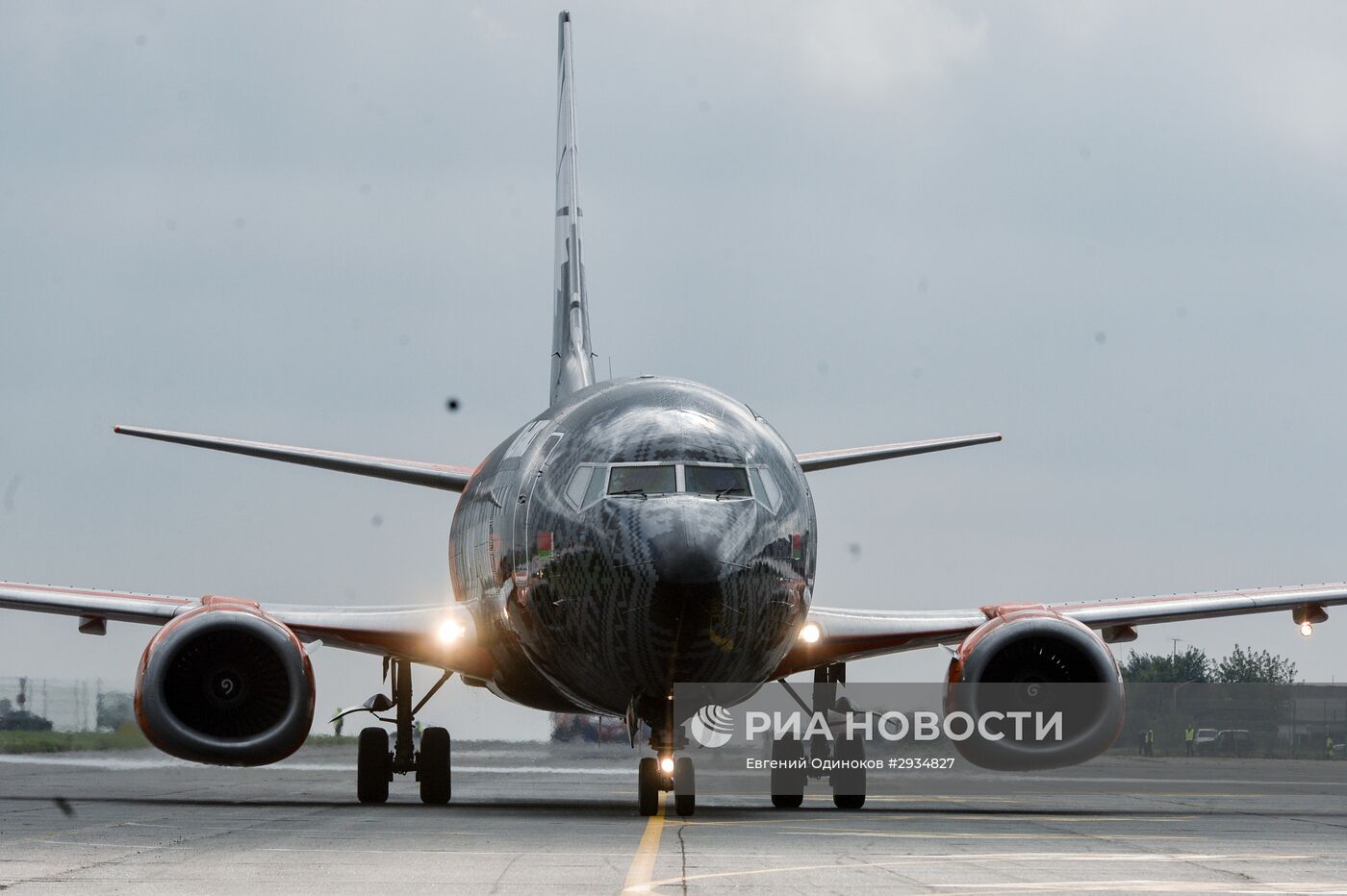 Прибытие первого рейса в аэропорт "Жуковский"