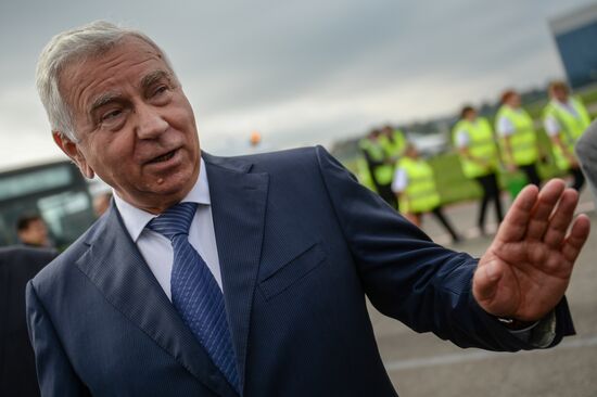 Прибытие первого рейса в аэропорт "Жуковский"