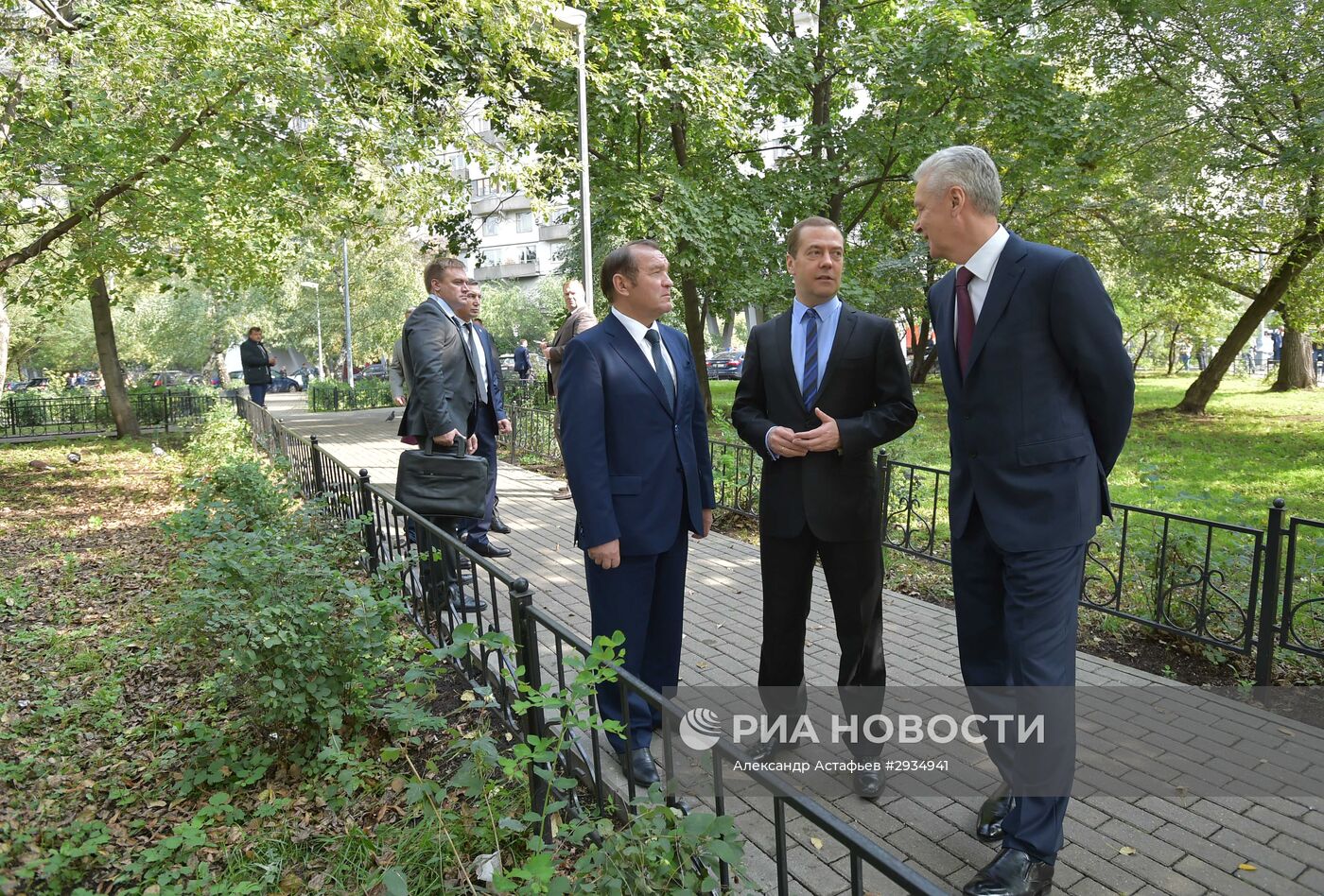 Премьер-министр РФ Д. Медведев принял участие в форуме "Городское развитие и совершенствование качества городской среды"