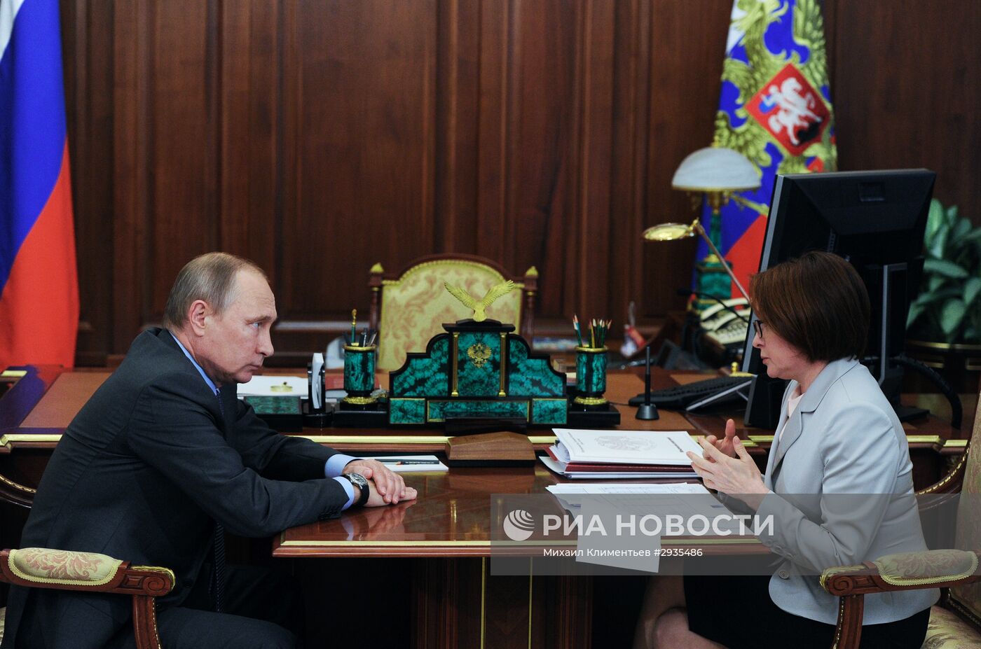 Президент РФ В. Путин встретился с председателем Центрального банка Э. Набиуллиной