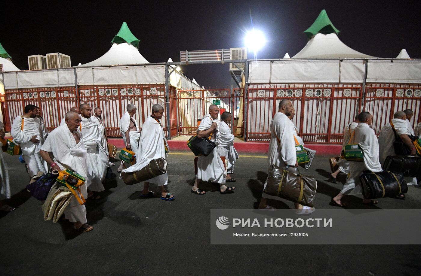 Паломники во время хаджа в Саудовской Аравии