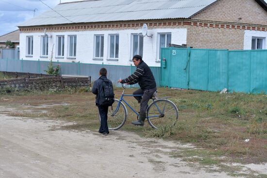 Погода в кидыш уйского района. Село Уйский Челябинская область Кидыш. Жители села Кидыш. Поселок Кидыш Челябинской области. Деревня Кидыш.