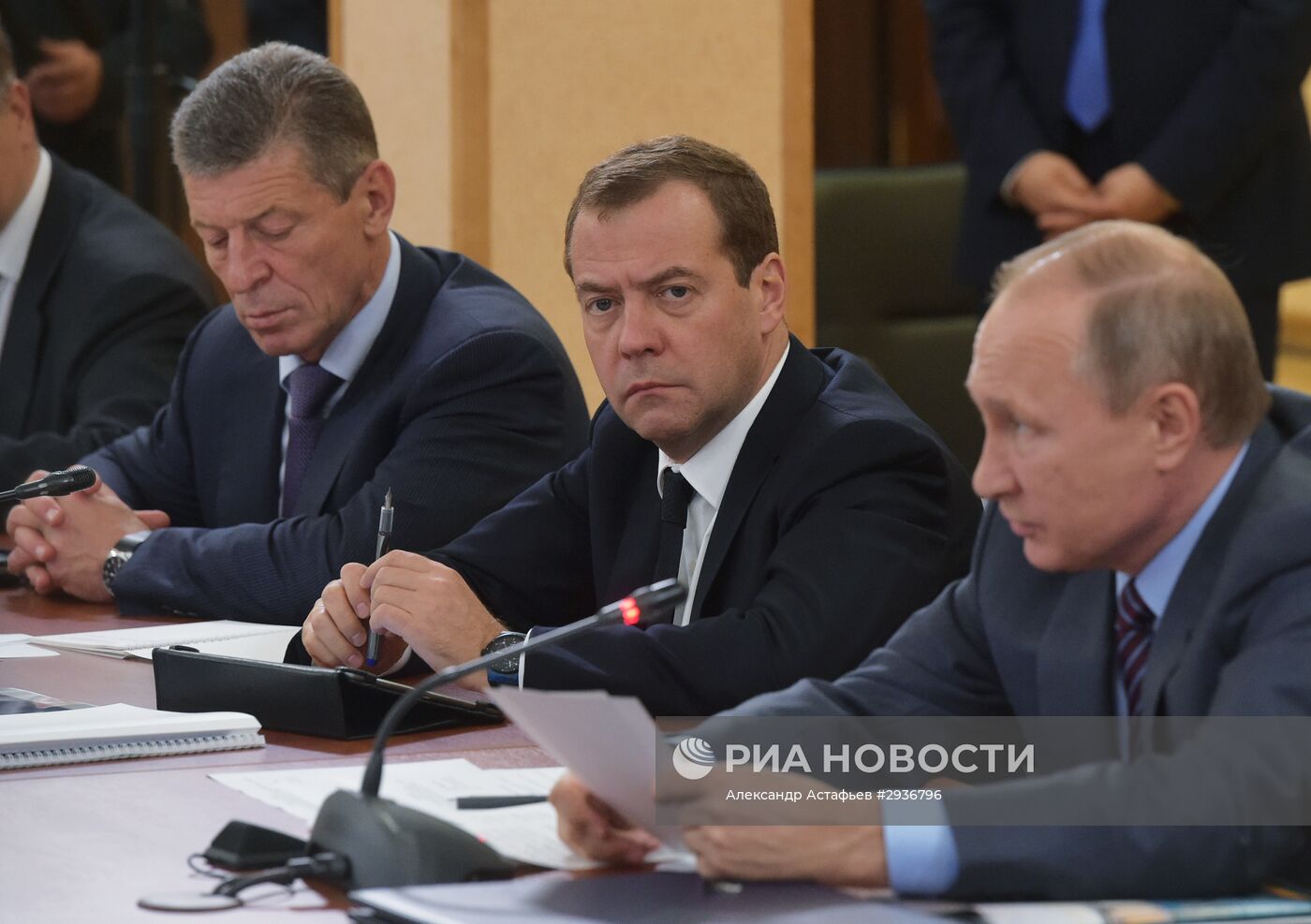 Рабочая поездка президента РФ В. Путина и премьер-министра РФ Д. Медведева в Южный федеральный округ