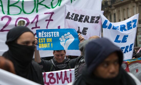 Манифестация противников реформы трудового законодательства в Париже