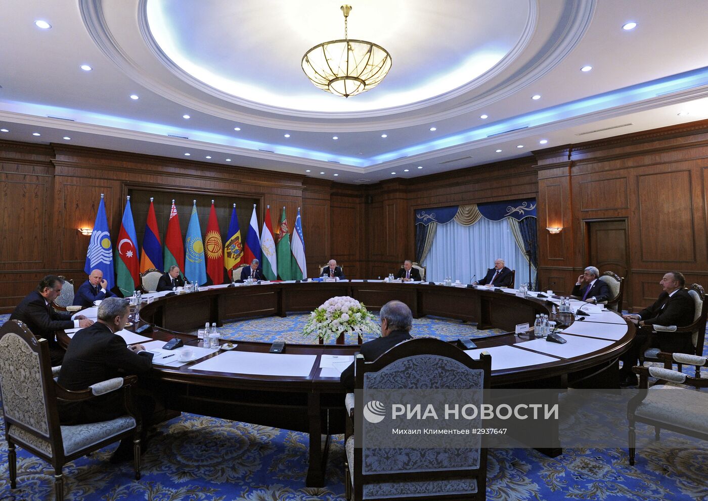 Президент РФ В. Путин принял участие в заседании Совета глав государств – участников СНГ
