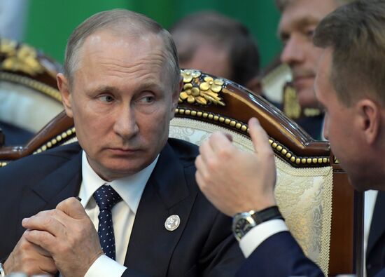 Президент РФ В. Путин принял участие в заседании Совета глав государств – участников СНГ