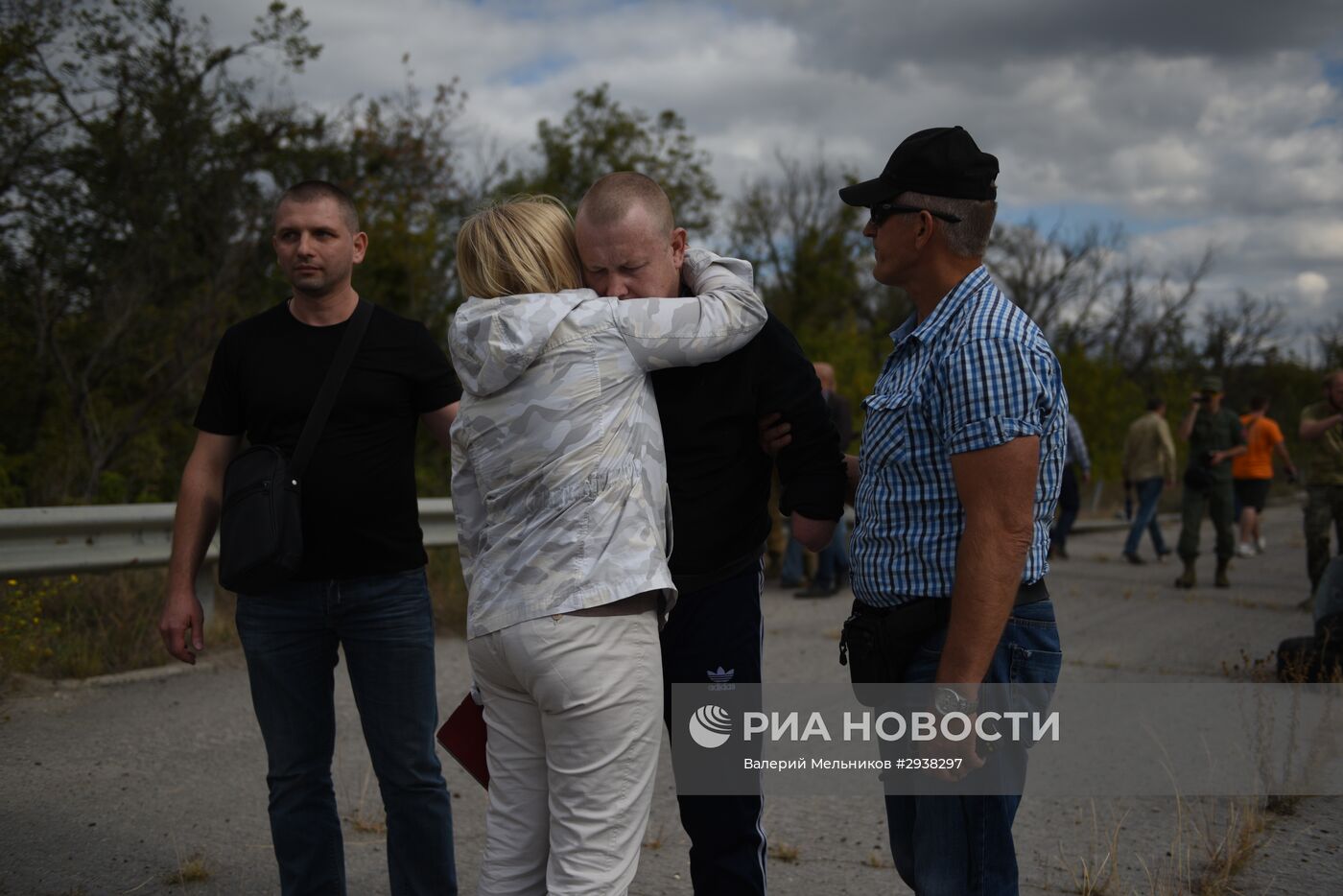 Обмен военнопленными между ДНР, ЛНР и Украиной в Луганской области