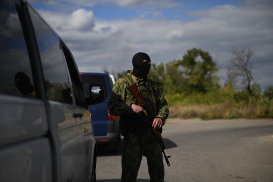 Обмен военнопленными между ДНР, ЛНР и Украиной в Луганской области
