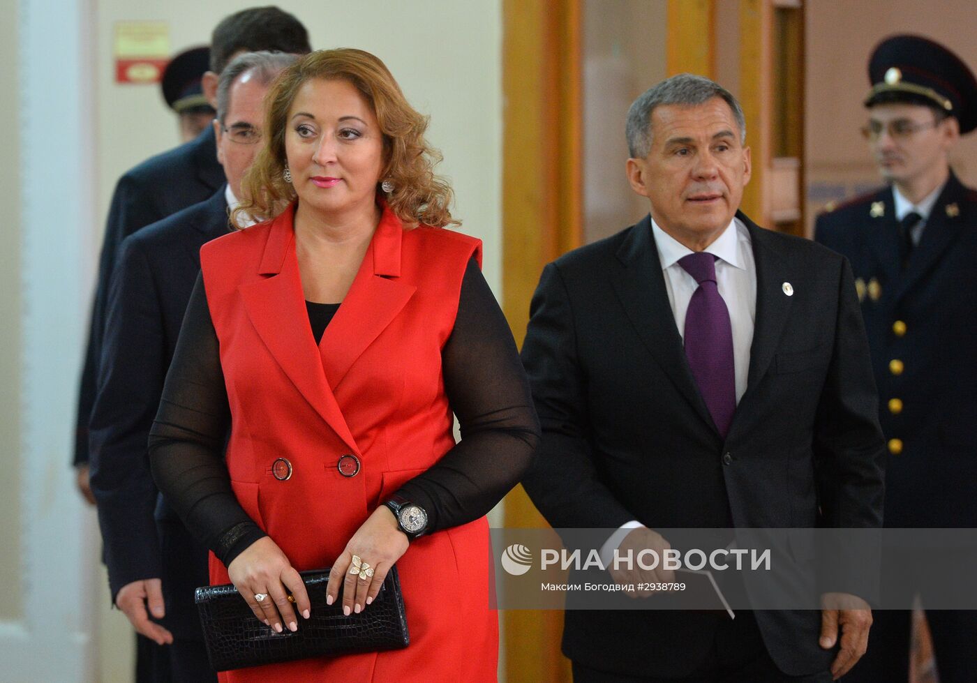 Голосование общественно-политических лидеров