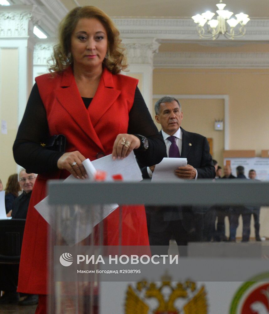 Голосование общественно-политических лидеров