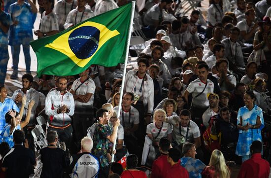 Церемония закрытия XV летних Паралимпийских игр 2016 в Рио-де-Жанейро