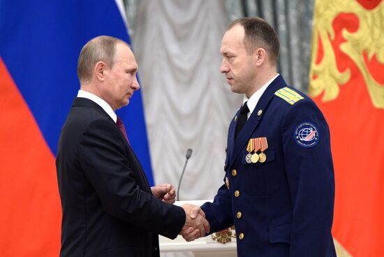 Церемония вручения государственных наград в Кремле