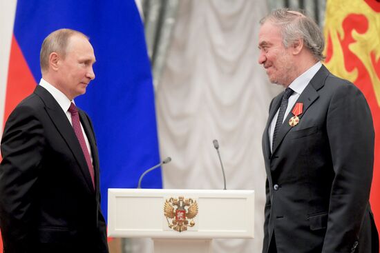 Церемония вручения государственных наград в Кремле