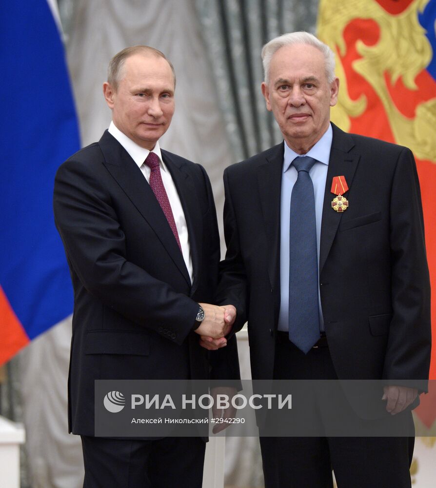 Церемония вручения государственных наград в Кремле