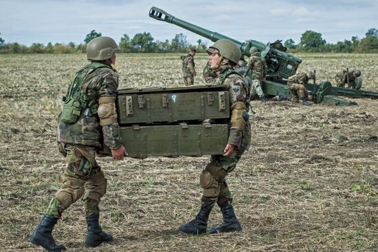 Военные учения "Огненный щит 2016" в Молдавии
