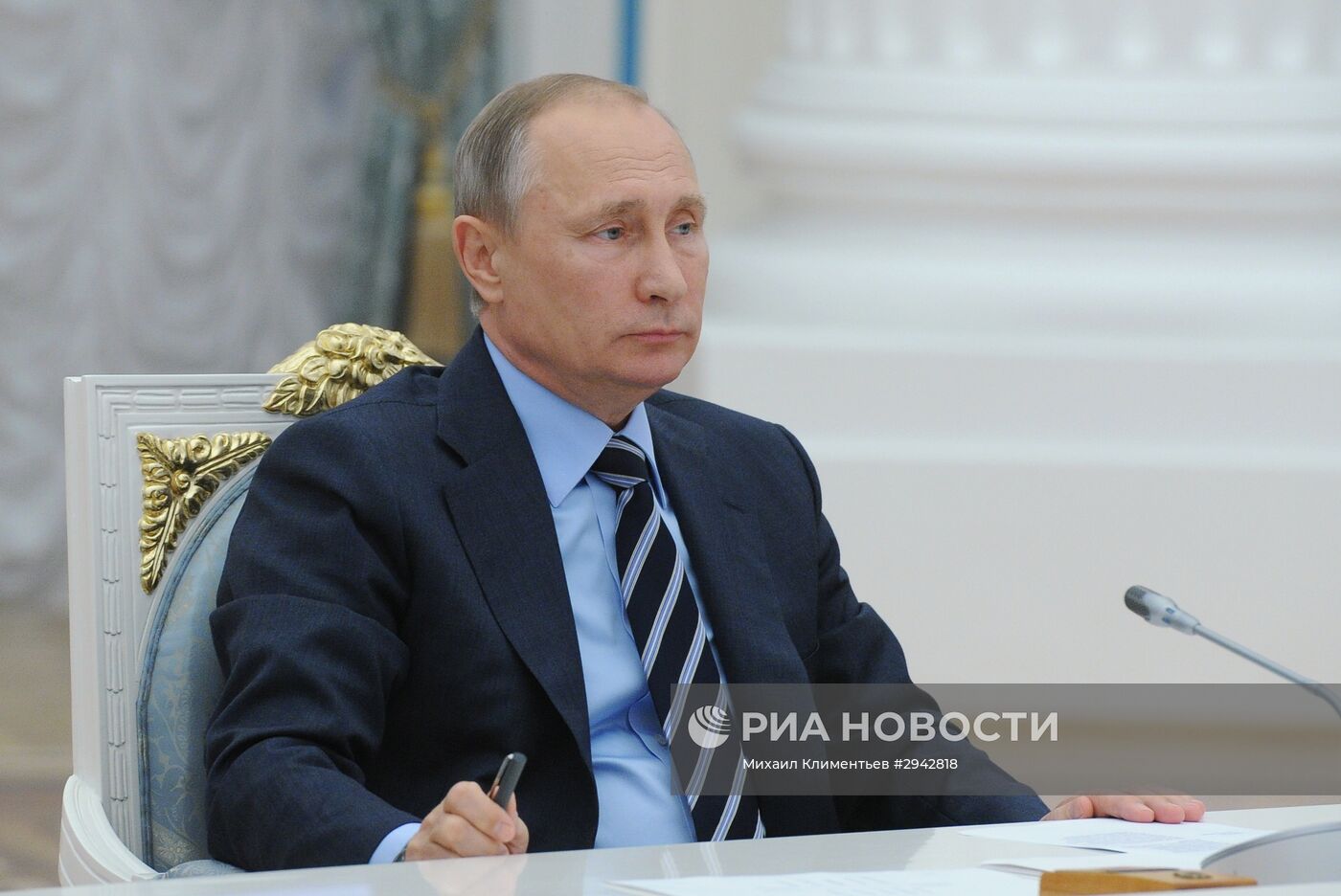 Президент РФ В. Путин провел ряд встреч по итогам прошедших выборов