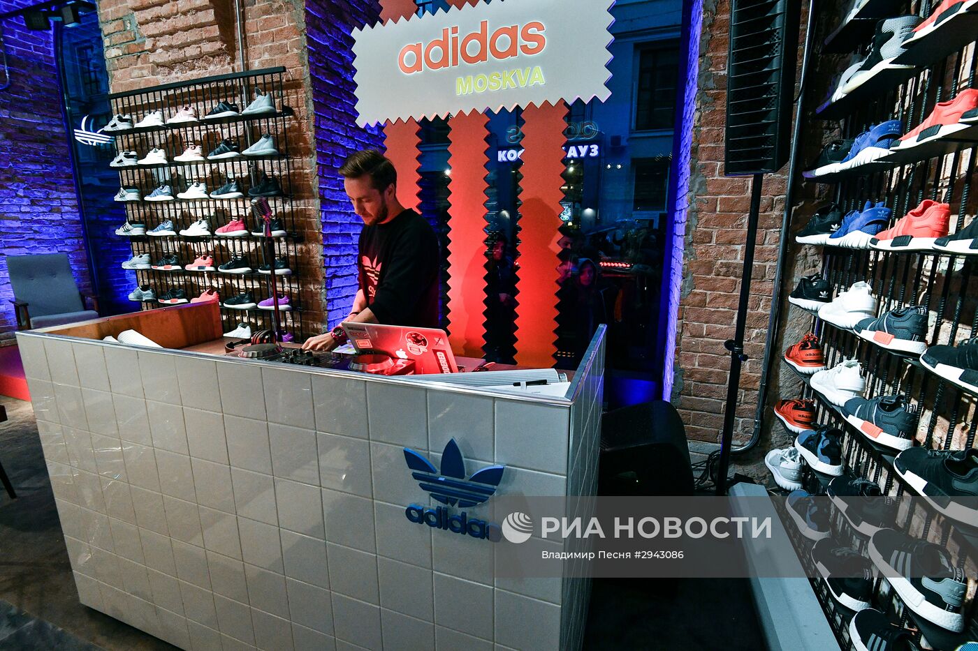 Открытие флагманского бутика Adidas Originals на Кузнецком Мосту