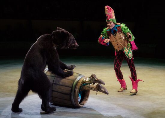 Шоу Аскольда Запашного "Посланник" в Санкт-Петербурге