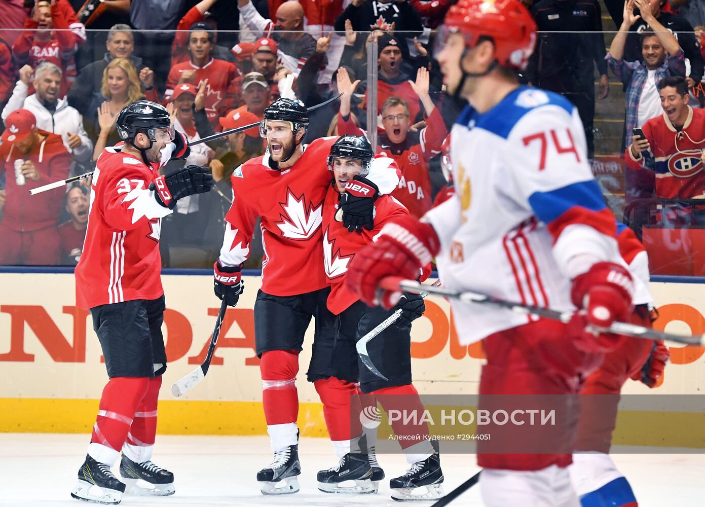 Хоккей. Кубок мира. Матч Канада - Россия