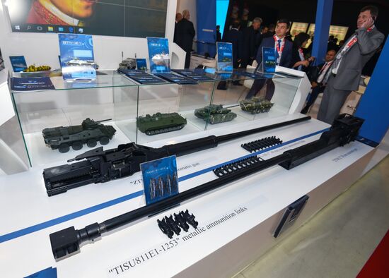 Выставка вооружений и боевой техники ADEX-2016 в Баку