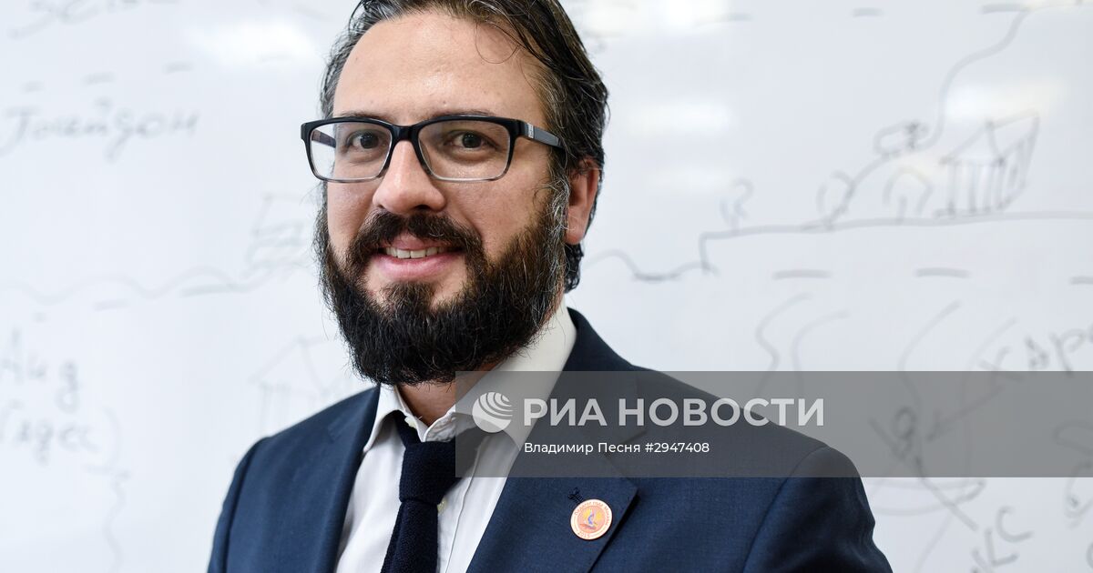 Уроки истории сергея. Урок истории в школе. «учителя года-2015» сергея кочережко. Урок истории в школе. Урок истории в школе с учителем.