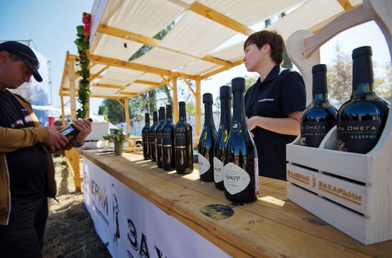 Фестиваль молодого вина "Wine Fest" в Балаклаве