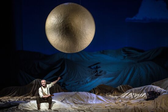 Премьера спектакля Сергея Дьячковского "Странный народ эти взрослые"