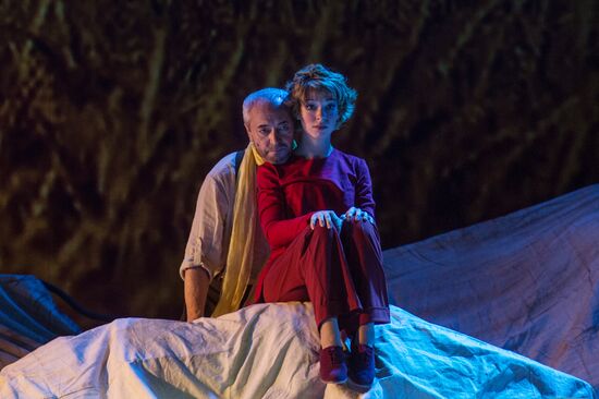 Премьера спектакля Сергея Дьячковского "Странный народ эти взрослые"