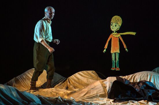 Премьера спектакля Сергея Дьячковского "Странный народ эти взрослые"