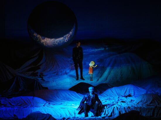 Премьера спектакля Сергея Дьячковского "Странный народ эти взрослые"