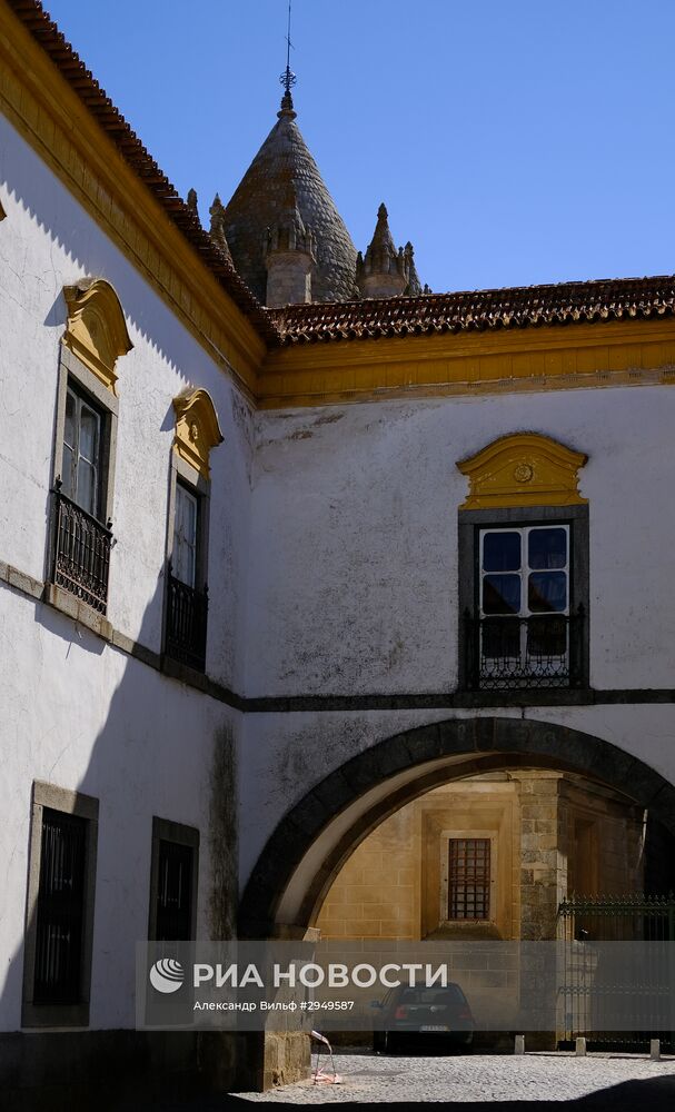 Города мира. Эвора