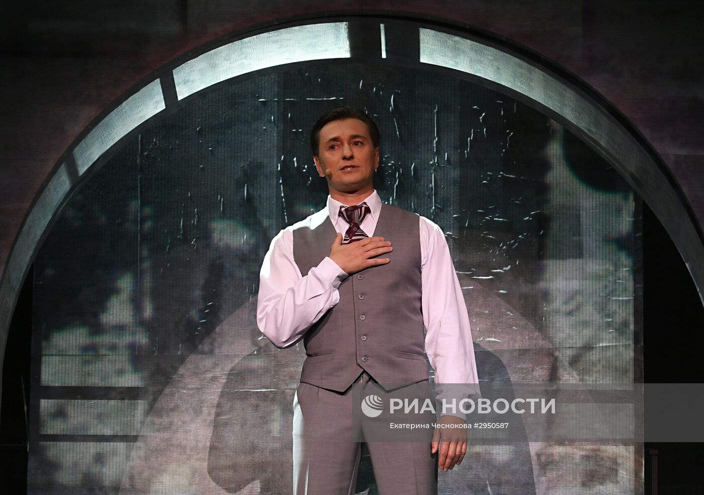 Премьерный показ спектакля "Россия, слово о тебе"