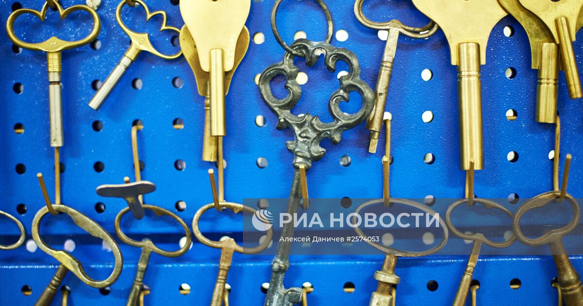 Реставрационная лаборатория и Фондохранилище Эрмитажа | РИА Новости ...