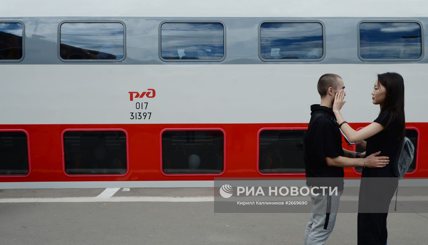 Чем кормят пассажиров двухэтажного поезда «Воронеж-Москва»